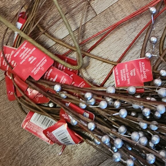 Box of Ashland christmas Noel Flowers/Holiday Decor Mixed Lot Deluxe Bush Box - Picture 15 of 15